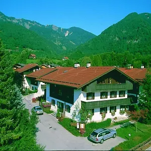 https://ferienwohnanlage-hochgern.com-bavaria.com