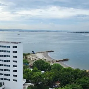  Apartamento Hermosos Frente A La Playa Piso 11 Y 14 Colombia